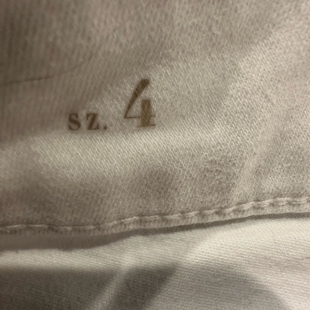White House Black Market Cream Women's Shorts - Picture 7 of 8